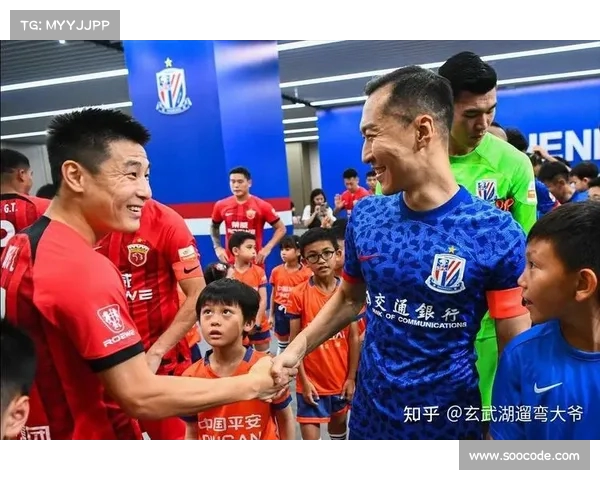 上海海港亚冠惨败1比4出局 主帅甩锅引发战术固执争议 上海海港亚冠惨败1比4出局 主帅甩锅引发战术固执争议